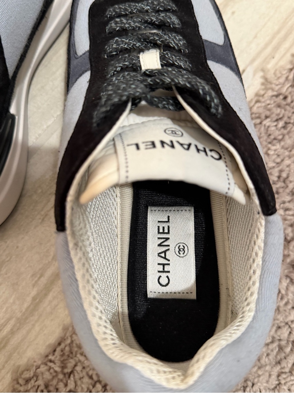 Chanel 22B Black Blue White  Lace Up Flat Runner sneaker size 38.5 - Picture 3 of 8